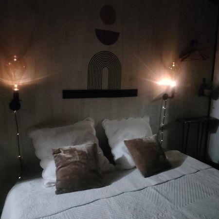 2Ch 4Pers Matelas M De Forme Kitchenette Sdb Wc Au Calme Cote Jardin Tulle Extérieur photo